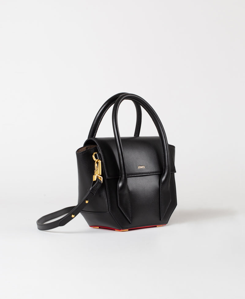 GÍA Crossbody Bag -"Smooth Black" - JÚNEE